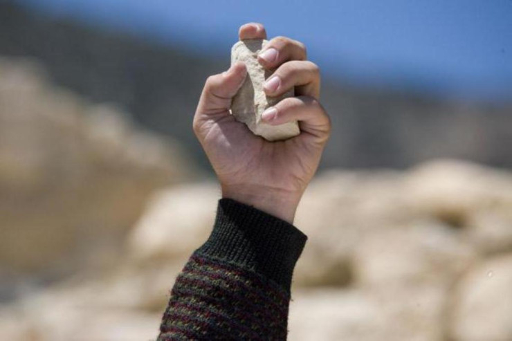 Sürət qatarına daş atan daha 4 yeniyetmə müəyyən edildi