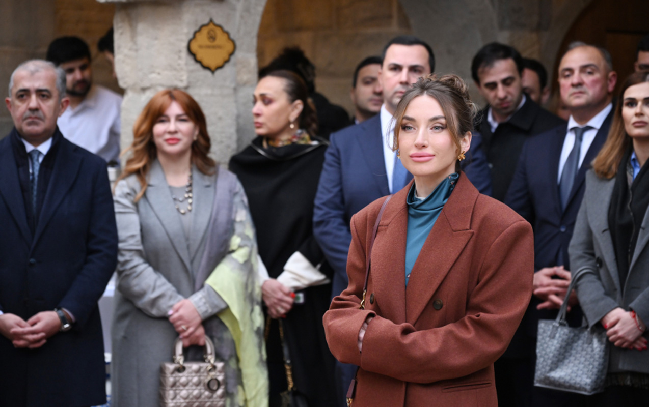 Prezidentin gəlini Buxara karvansarasının açılışında - Fotolar