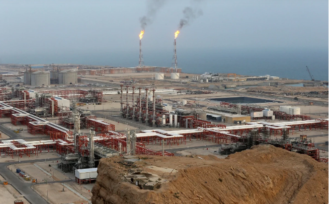 ABŞ və İsrail İranın cənubundakı neft-qaz obyektlərinə zərbələr endirib