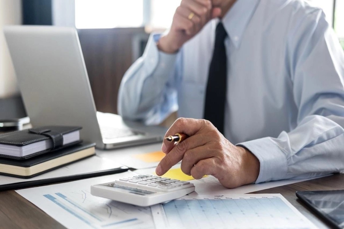 Bu şəxslərin əməkhaqqı sistemində böyük islahat: Əlavələr ləğv edildi, maaşın baza hissəsi artırıldı