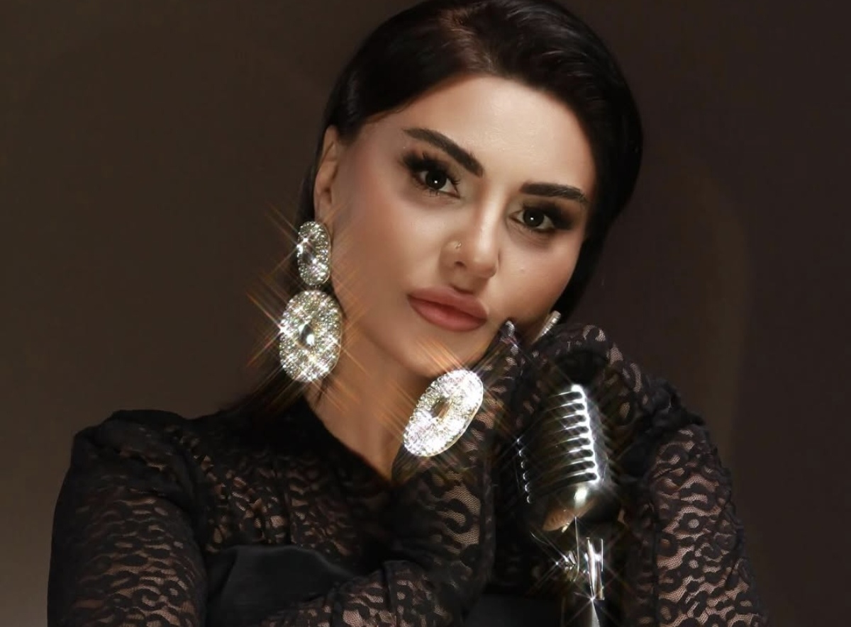 Şəbnəm İrandakı fanatından nigarandır - FOTO