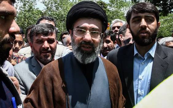 "Müctəba Xamenei təcrid olunub, mesajlara cavab vermir"