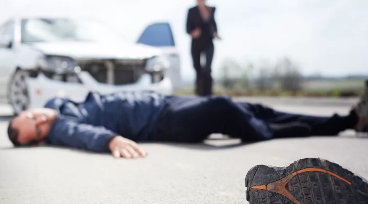 Qəbələdə avtomobil piyadanı vuraraq öldürüb