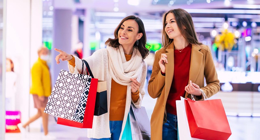 Tez-tez yeni paltar almaq qadınlarda xoşbəxtlik hormonunu artırır