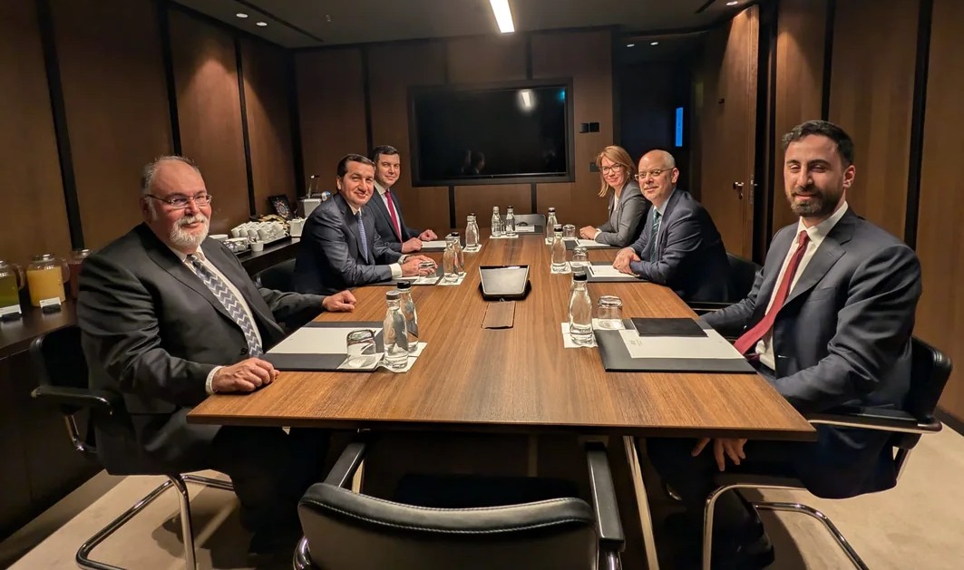 Hikmət Hacıyev Akif Çağatay Kılıç ilə görüşdü - FOTO