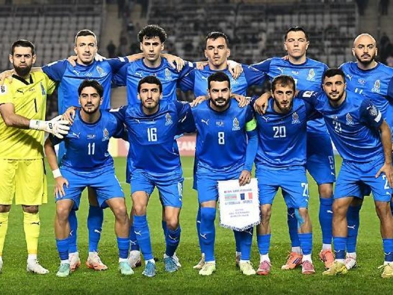 Azərbaycan Sent Lüsiyaya qarşı - Start heyətlər