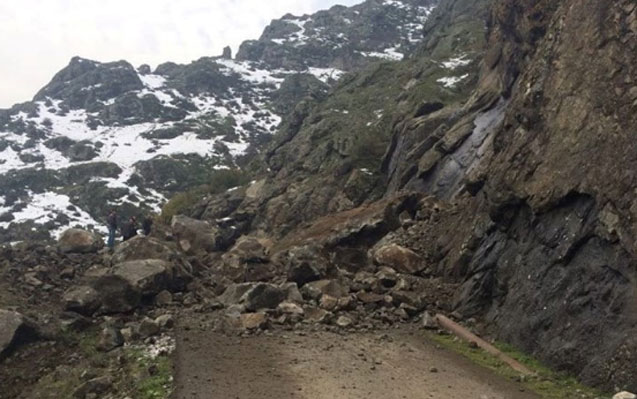 Uçqun olub, Quba-Xınalıq yolu bağlanıb