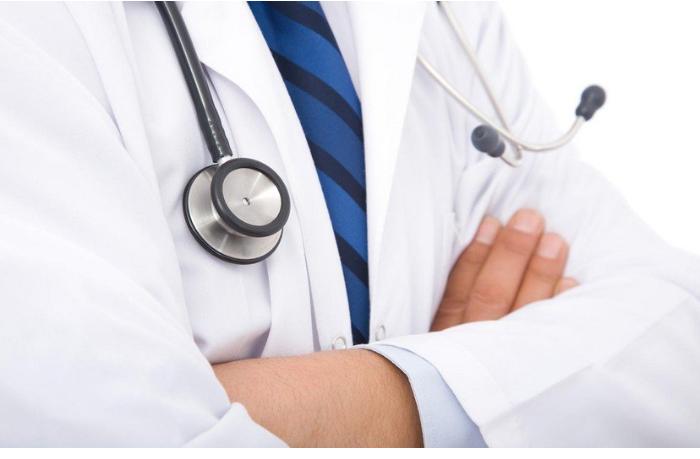 Özəl klinikalarda pasiyentlərə lazımsız dərmanlar yazılır, əməliyyata yönləndirilirlər – Kim nəzarət etməlidir?