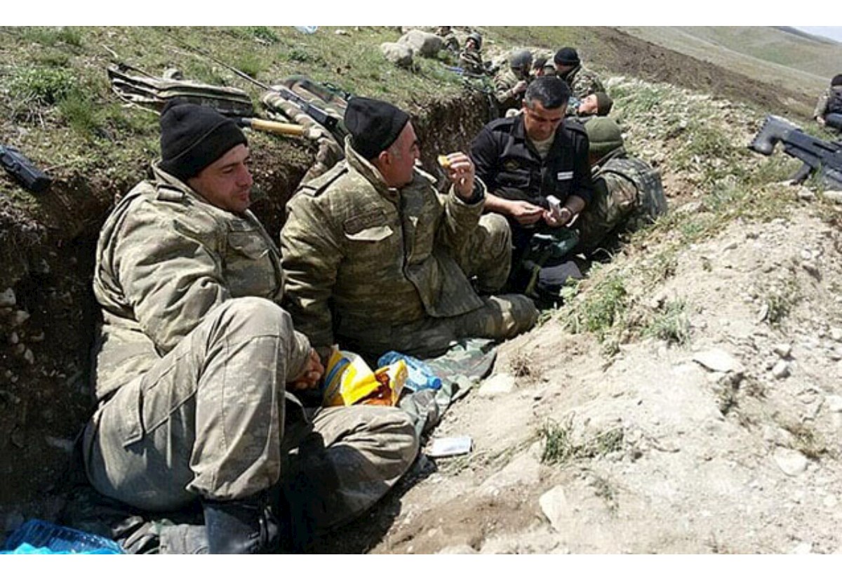 Xanımı Polad Həşimovun həmin fotosunu paylaşdı...
