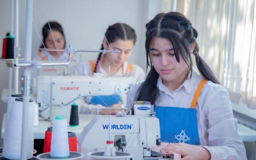 Azərbaycanda qadınlar ən çox bu peşə təhsili sahələrini seçir - SİYAHI