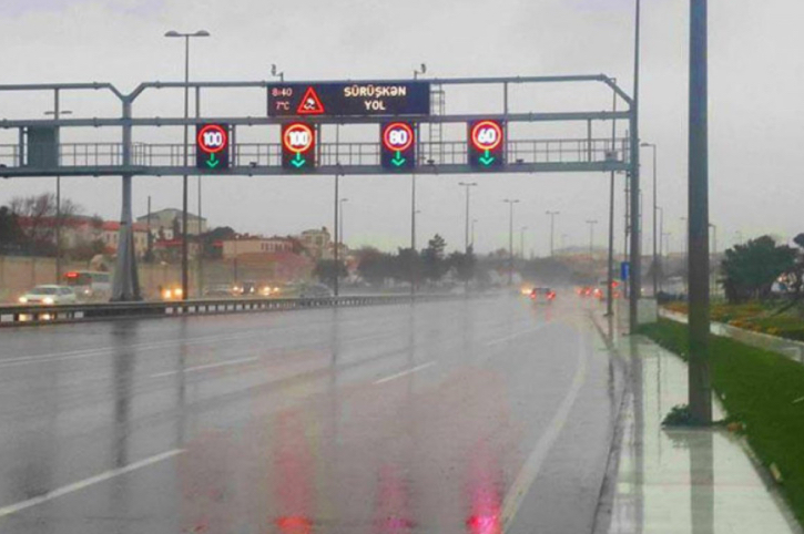 Yağışa görə Zığ dairəsi-Hava Limanı yolunda sürət həddi endirilib