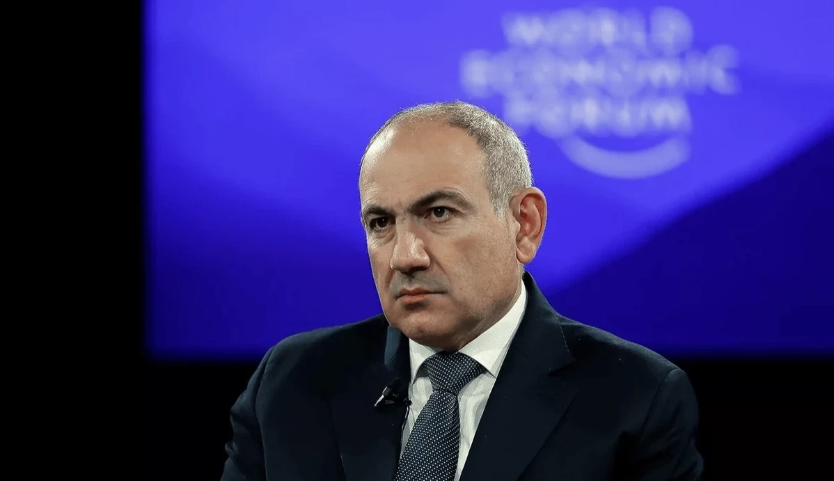 Paşinyan: Cəhənnəmdən keçib Ermənistanı geosiyasi tələdən çıxardıq