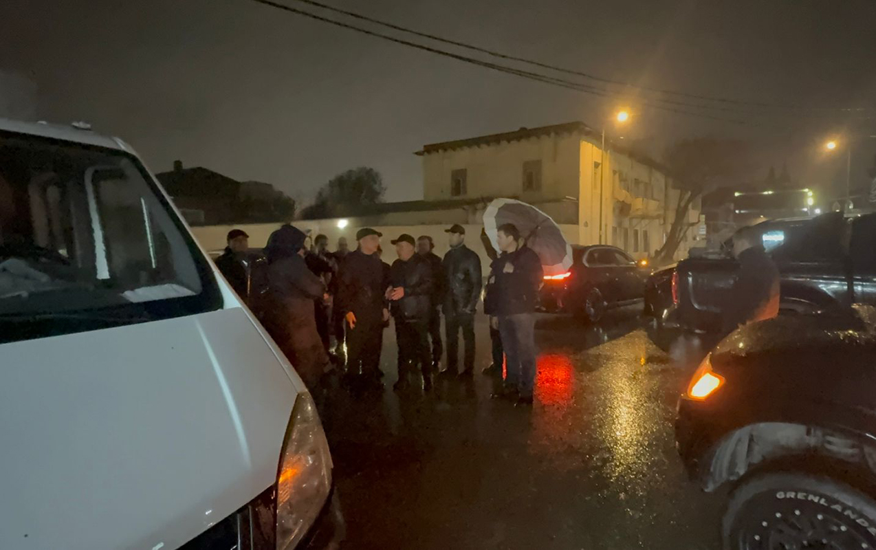 Eldar Əzizov və Zaur Mikayılov həmin evin söküldüyü yerə baxış keçirdilər - Foto