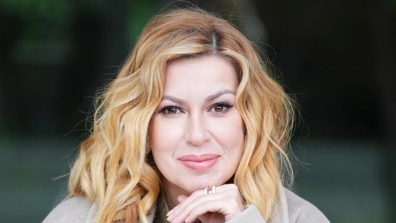 İpək Tuzcuoğlu "Kıskanmak"la vidalaşır