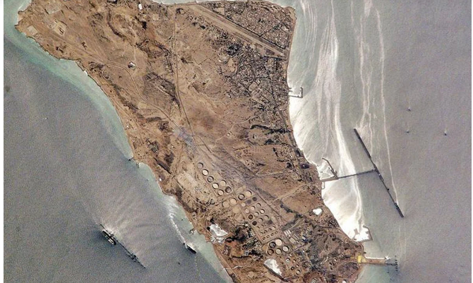 "Mehr": ABŞ və İsrail İranın Xarq adasına zərbələr endirib