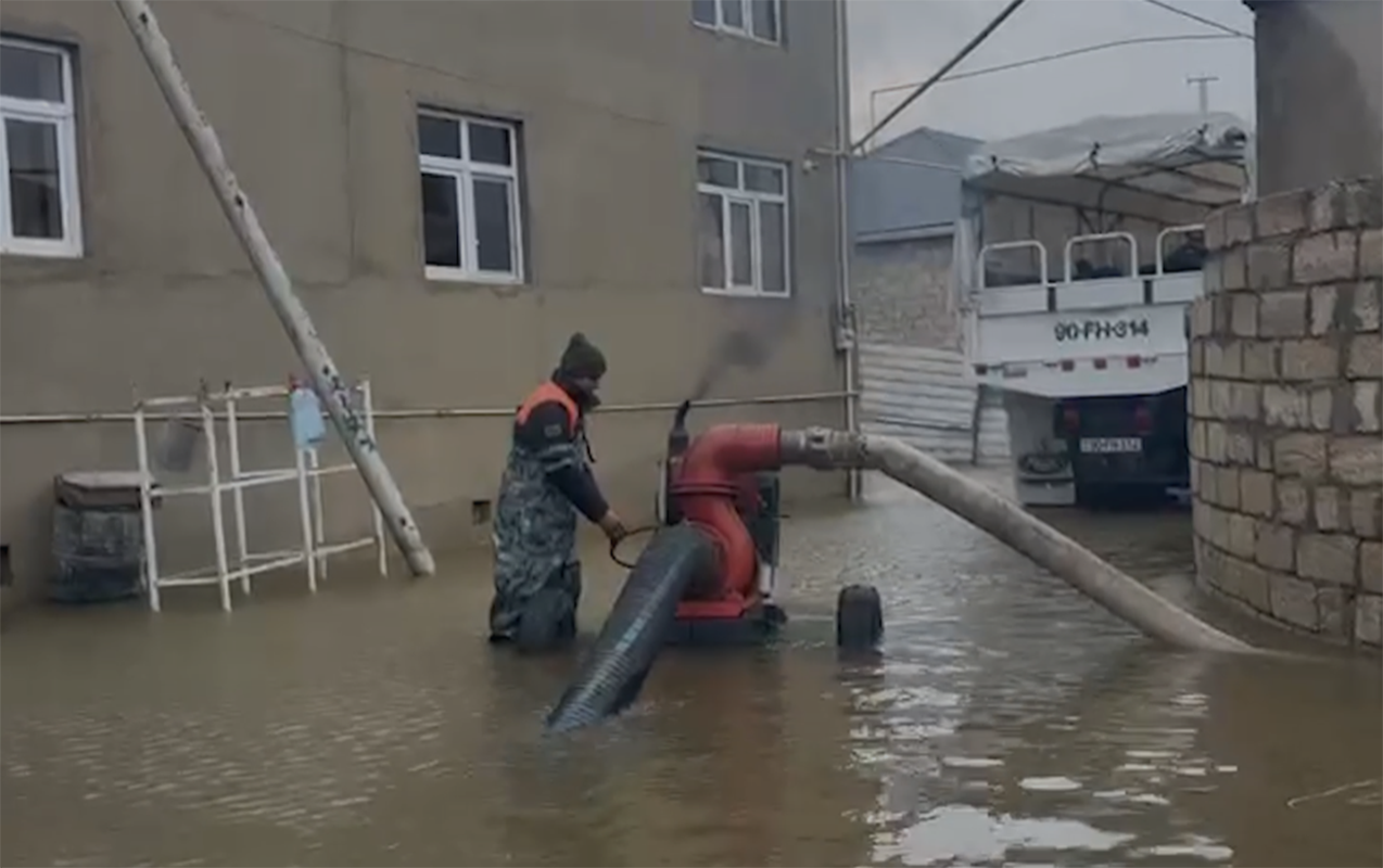 Bu ərazilərdə yağışın fəsadları aradan qaldırılır