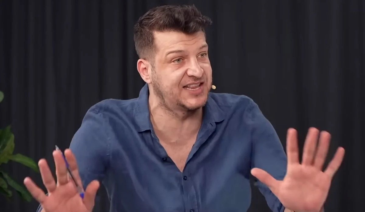 Türkiyəli keçmiş futbolçu saxlanıldı