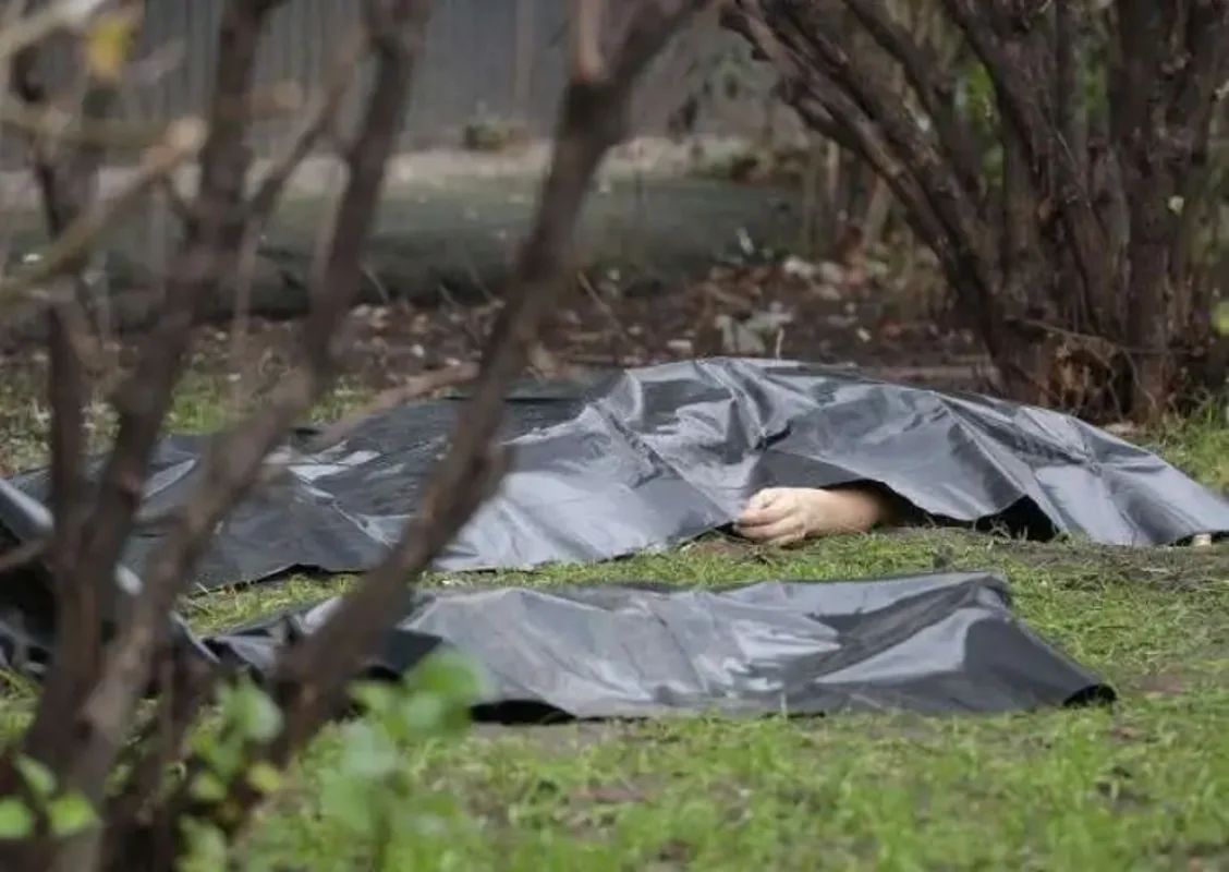 İmişlidə müəmmalı ölüm: 15 yaşlı qızın meyiti yarımtikilidə tapıldı