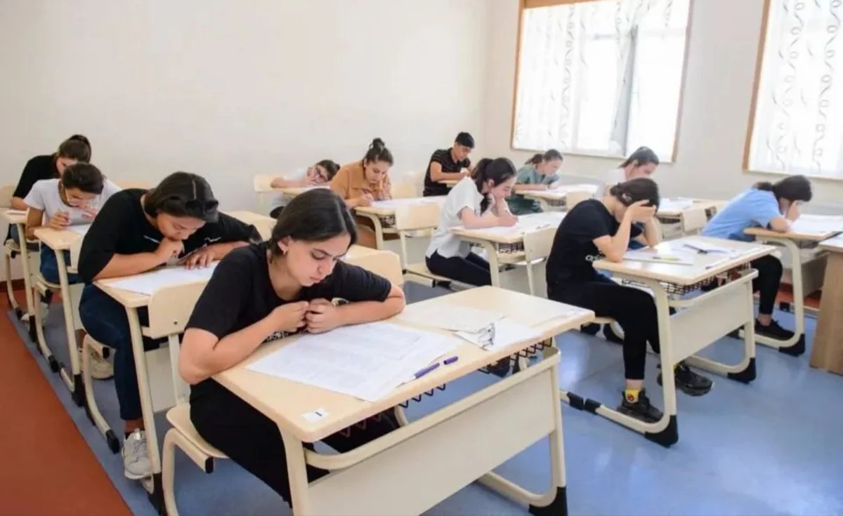 Bu gün 52 mindən çox şagird buraxılış imtahanı verəcək