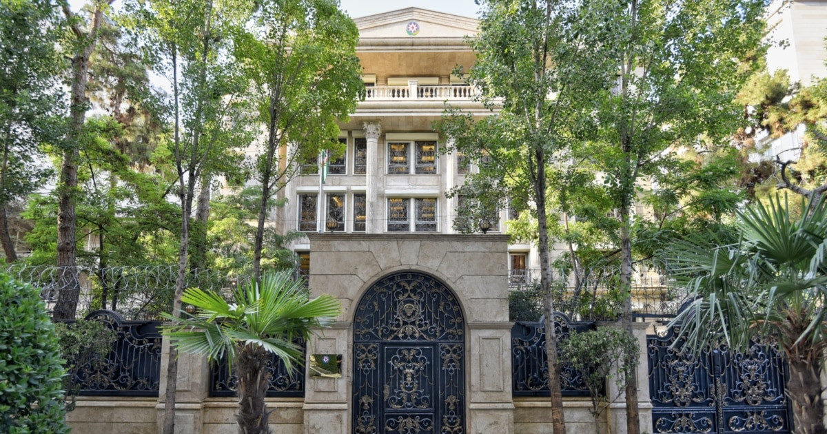 Azərbaycanın İrandakı səfirliyi fəaliyyətini bərpa edib