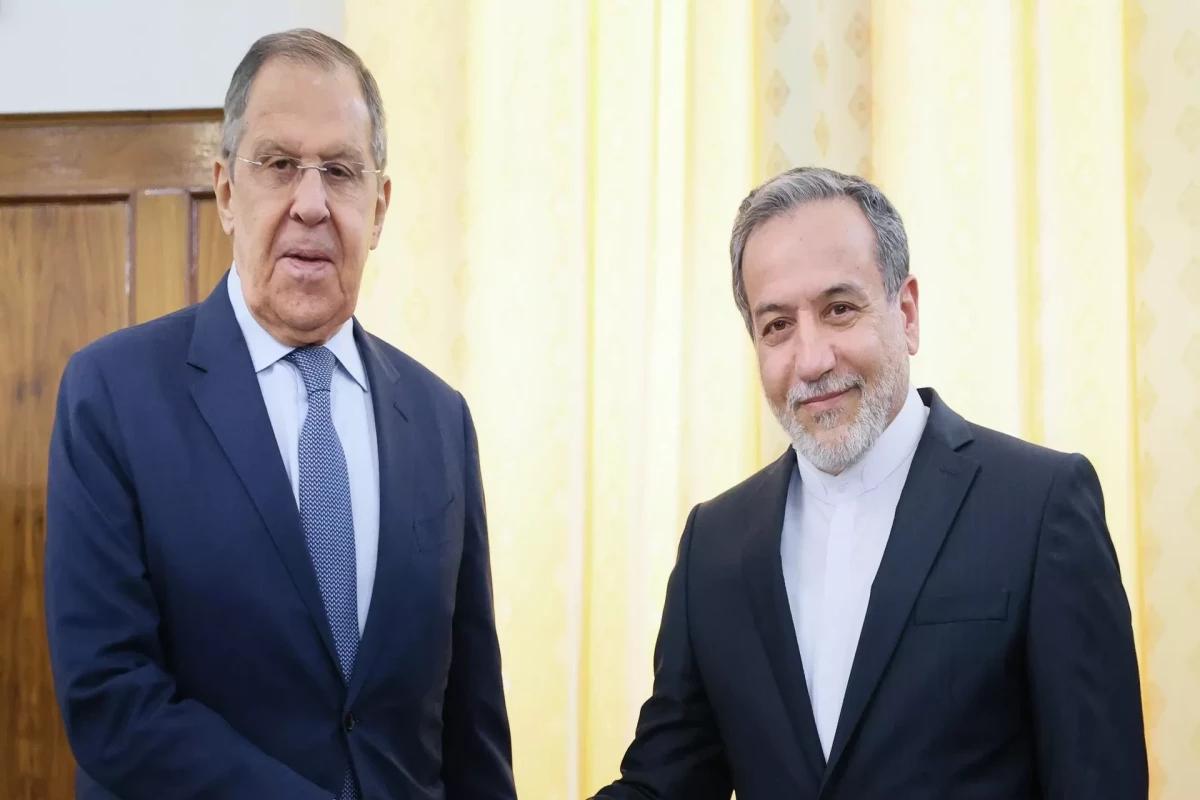 Əraqçi Lavrovla İranın ABŞ ilə danışıqlarını müzakirə edib