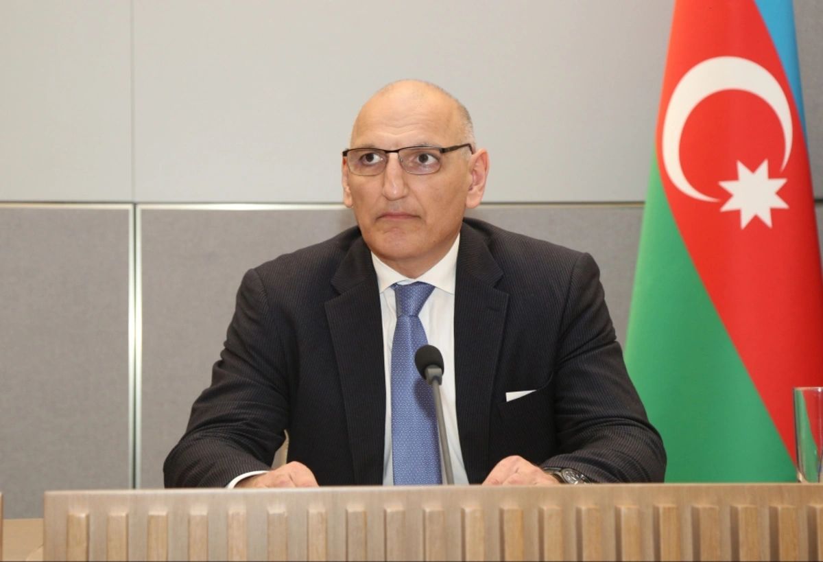 Elçin Əmirbəyov "Euro" jurnalına müsahibə verib