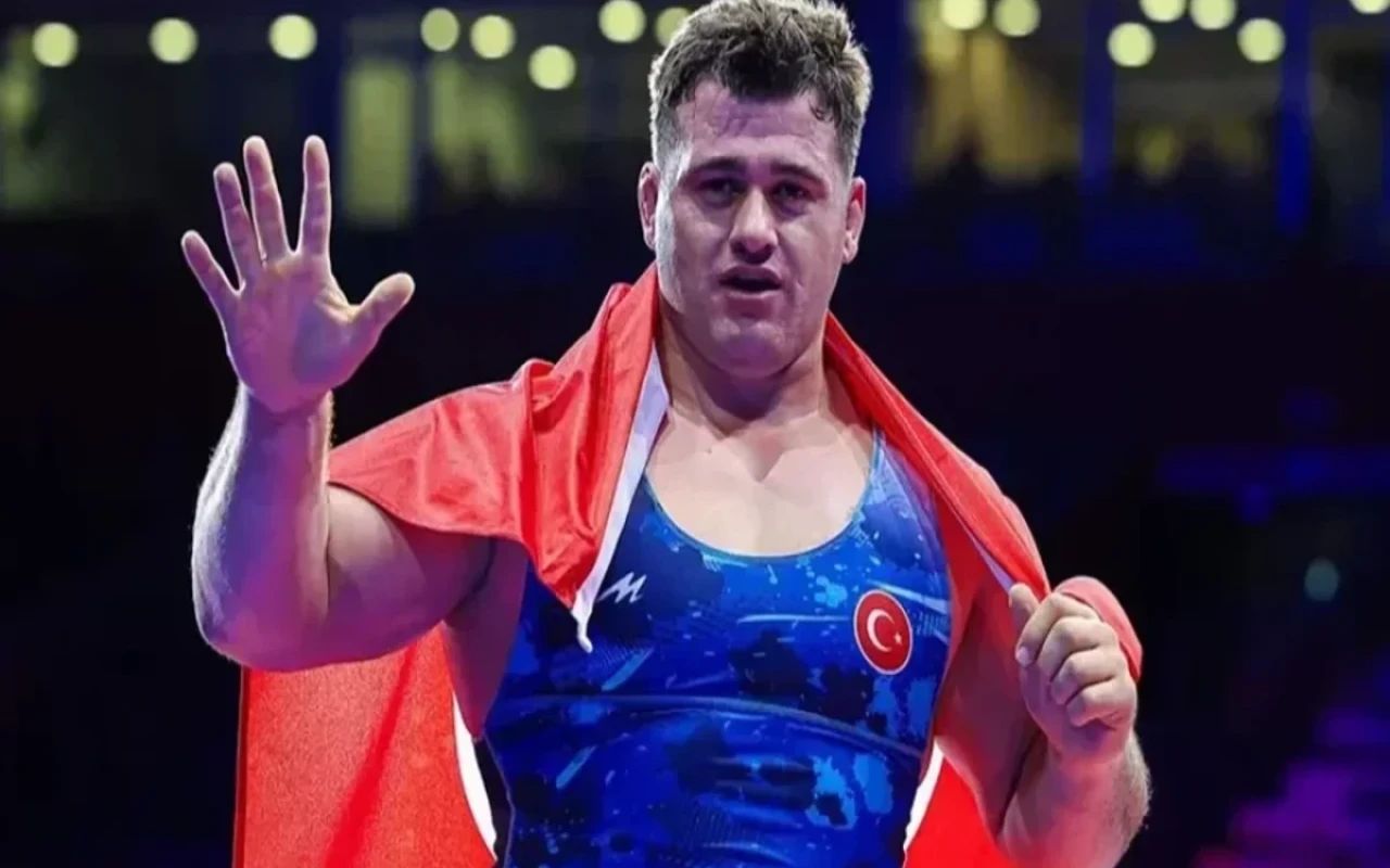 Türkiyəli güləşçi 13-cü dəfə Avropa çempionu oldu