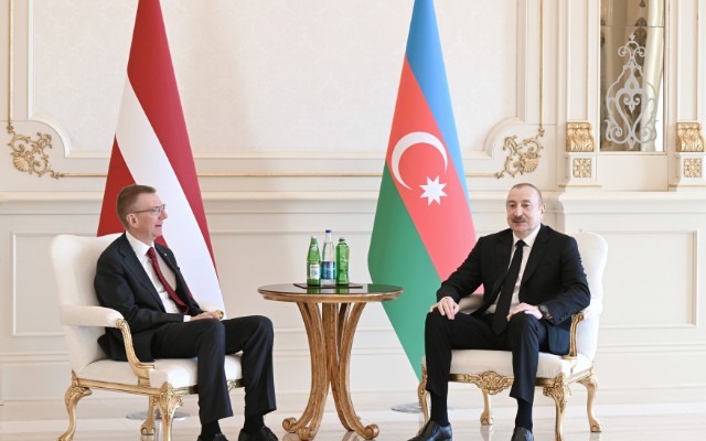 İlham Əliyev latviyalı həmkarının səfəri ilə bağlı paylaşım etdi
