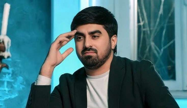 "Səhnə müğənninin yeridir və boş olmalıdır" - Pünhandan tənqidlərə cavab