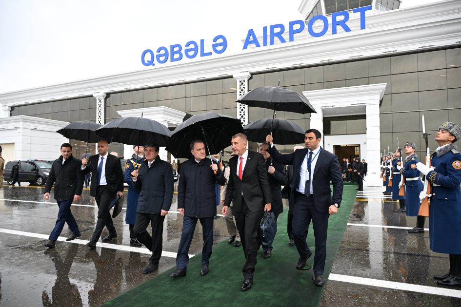 Çexiyanın Baş nazirinin səfəri başa çatdı