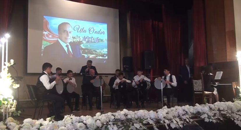 Ümummilli Lider Heydər Əliyevin anım günü qeyd olundu - VİDEO