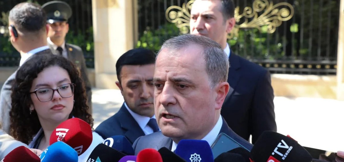 XİN başçısı: İran Azərbaycana atılan dronlarla bağlı məsələnin araşdırılması barədə söz verib
