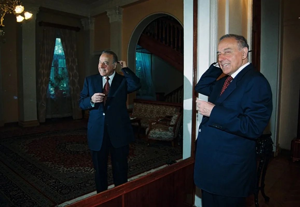 "Əsəbiləşdi, dedi ki, səninlə Bakıda danışacağıq" - Heydər Əliyevin fotoqrafı