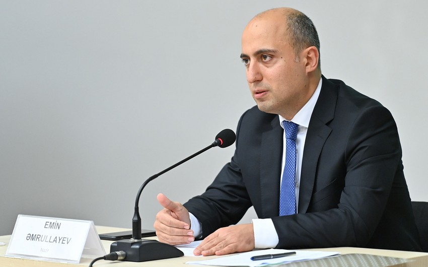 Nazir universitet və kolleclərlə bağlı əmr imzaladı