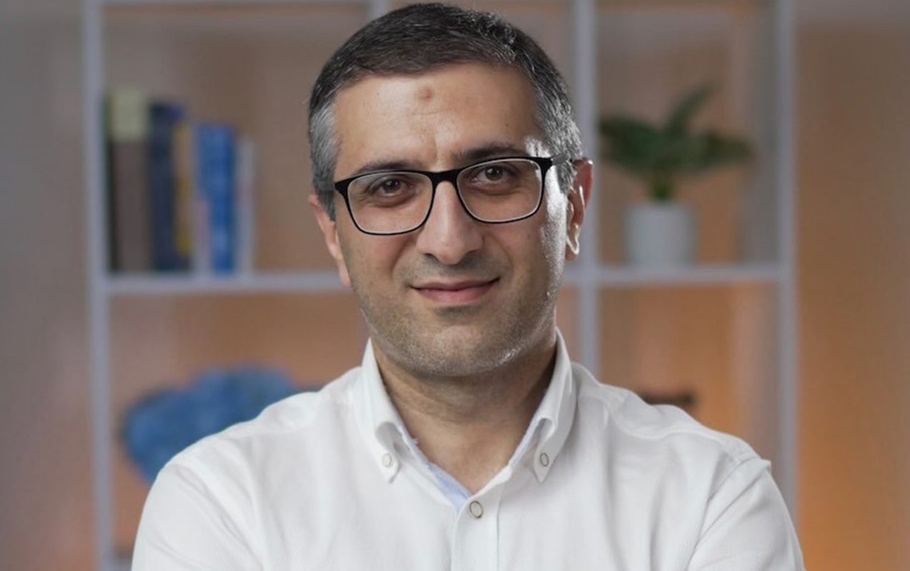 İşdən çıxarılan Azər Əhmədov: "Respublika Pediatriya Mərkəzini inşa etdik, daha nə olsun?"