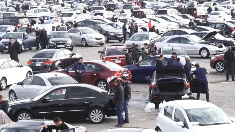 Avtomobil bazarında kəskin bahalaşma -QİYMƏTLƏR
