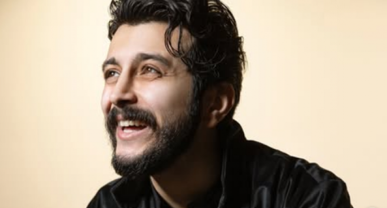 "Aktyorluq təhsilim var, təklif gözləyirəm" - Mərdan