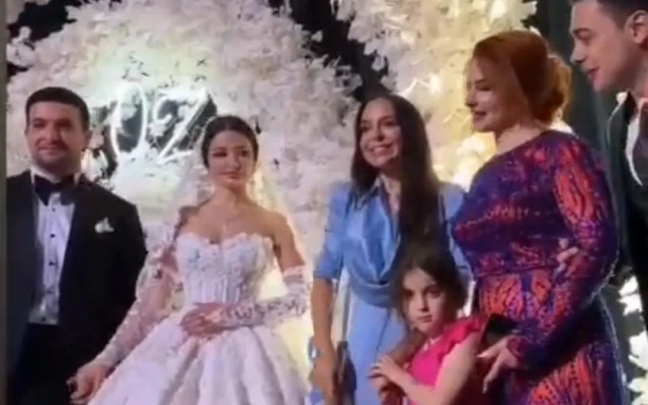 Leyla Əliyeva Bakıda toyda iştirak edib - VİDEO