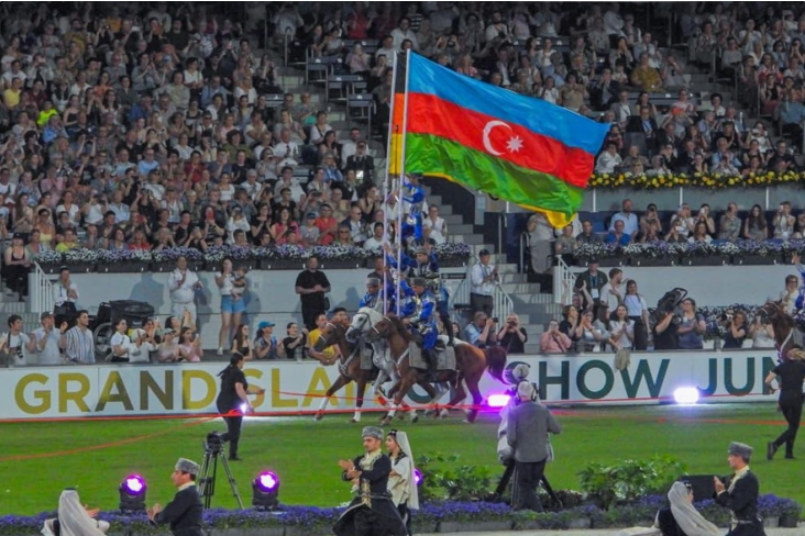Qarabağ atları və milli musiqimiz Avropada - FOTOLAR