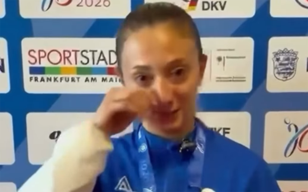“Həmişə istəmişəm qızıl medalım olsun, atama həsr edim” - Şəhid qızından təsirli çıxış