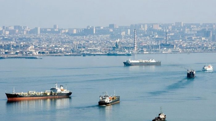 Küləkli hava şəraiti ilə bağlı gəmilərə xəbərdarlıq edildi