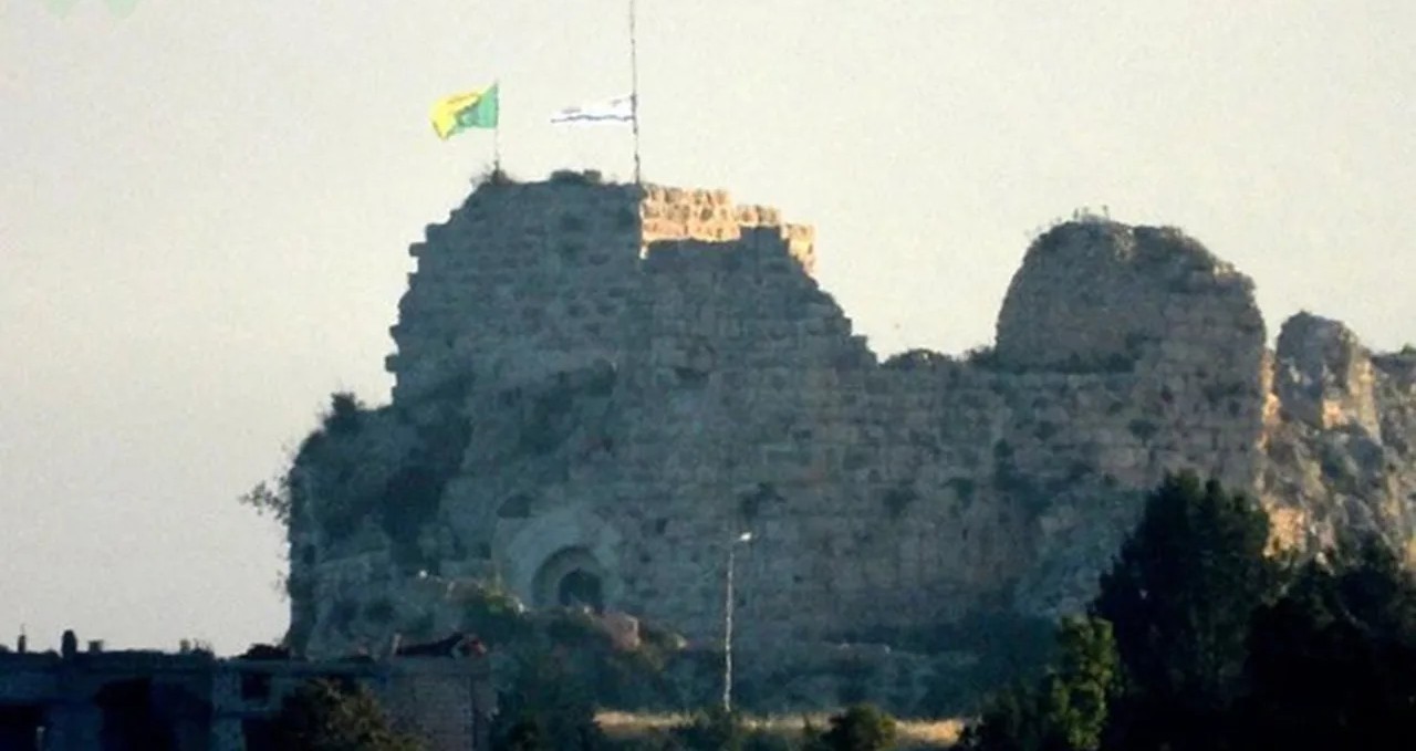 İsrail Livanda mühüm qalaya nəzarəti ələ keçirdi
