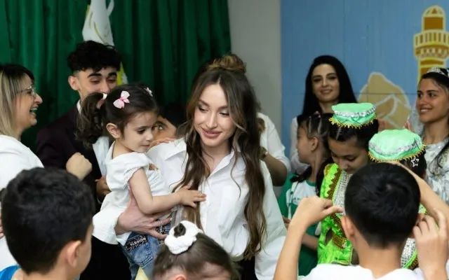 Alona Əliyeva uşaqlarla bir arada - FOTOLAR