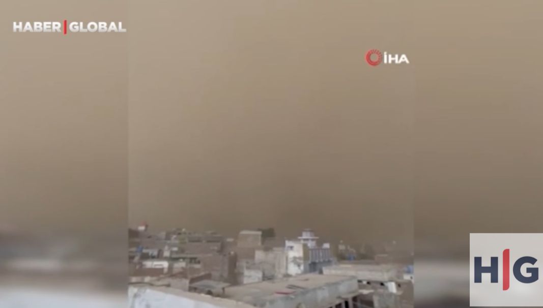 Pakistanda güclü toz fırtınası olub
