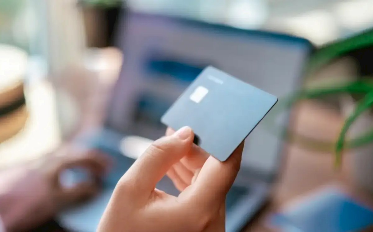 Bank sizin xəbəriniz olmadan kredit verə bilər?