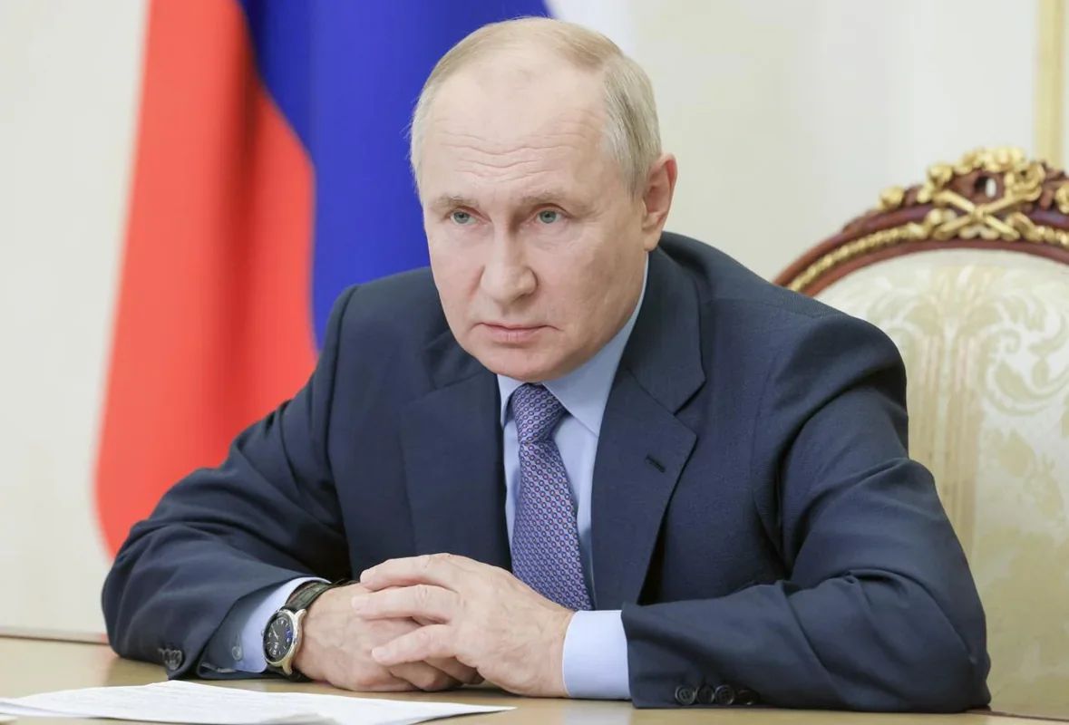 Putin: "Rusiyanın Ermənistandan yalnız bir xahişi var"