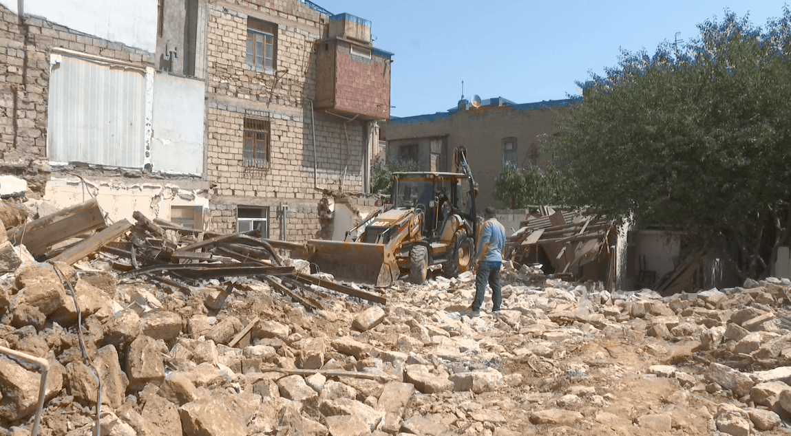 Söküntü zamanı kompensasiyanın verilməsi mexanizminə yenidən baxılmalıdır - VİDEO