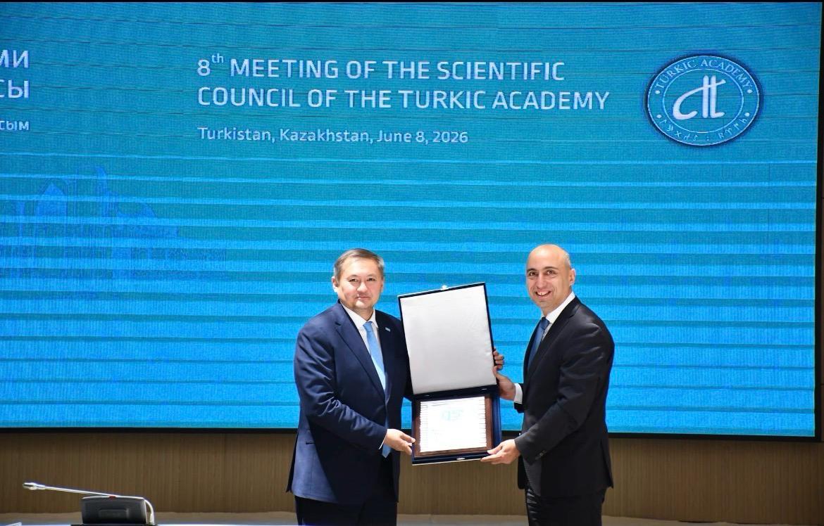 Emin Əmrullayev Türk Akademiyası Elmi Şurasının 8-ci iclasında iştirak etdi