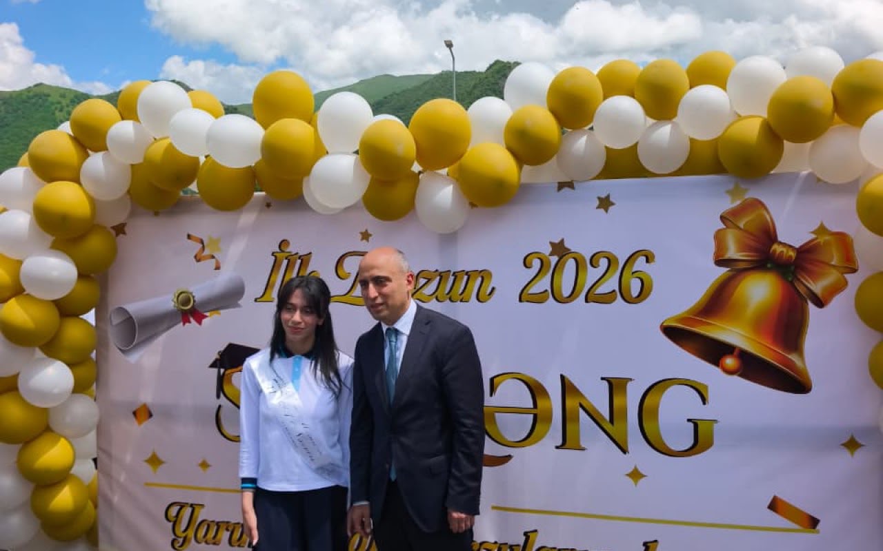 Nazir Kəlbəcərin ilk və tək məzununun "Son zəng"ində - FOTOLAR