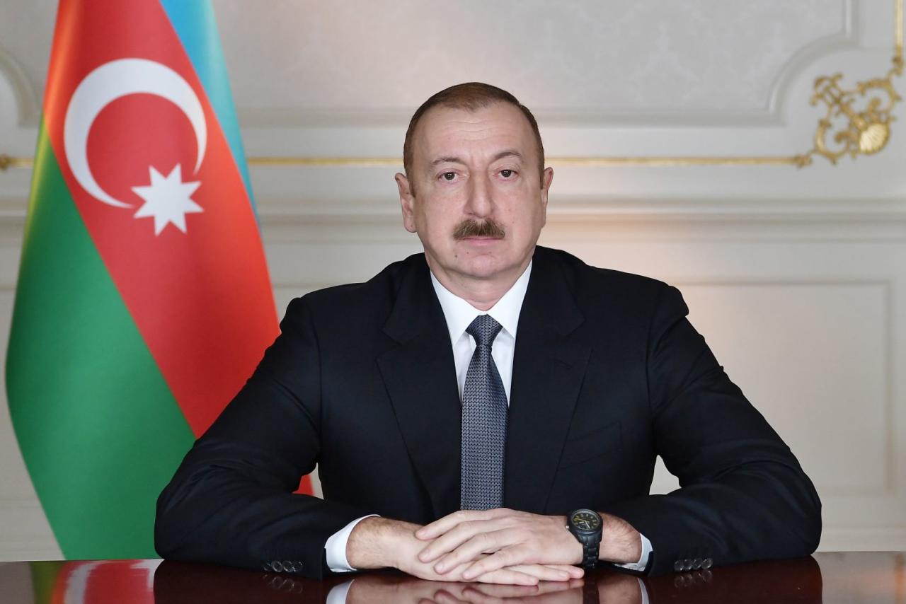 Prezident İlham Əliyev səhiyyə işçilərini təltif edib